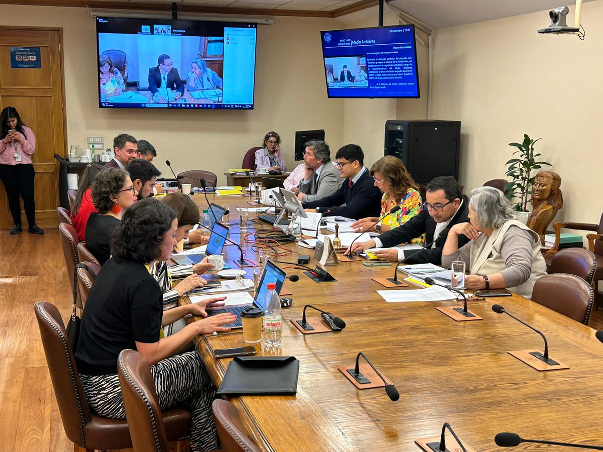 ¡Un paso más en la protección de los territorios! 😄👏🏽

La comisión de Medio Ambiente de la Cámara de Diputadas y Diputados de Chile despachó esta tarde el proyecto que fortalece la Superintendencia del Medio Ambiente para así mejorar la fiscalización ambiental. 🌱