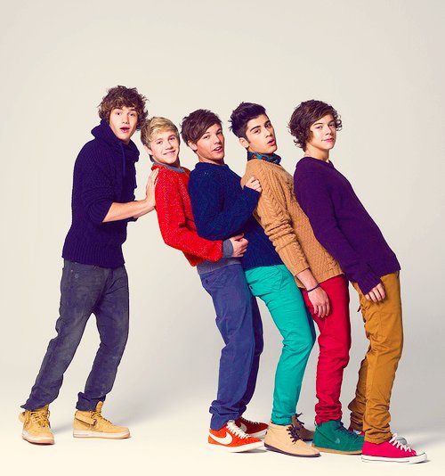 Questa foto è...quasi profetica.

Liam che tiene uniti tutti gli altri.