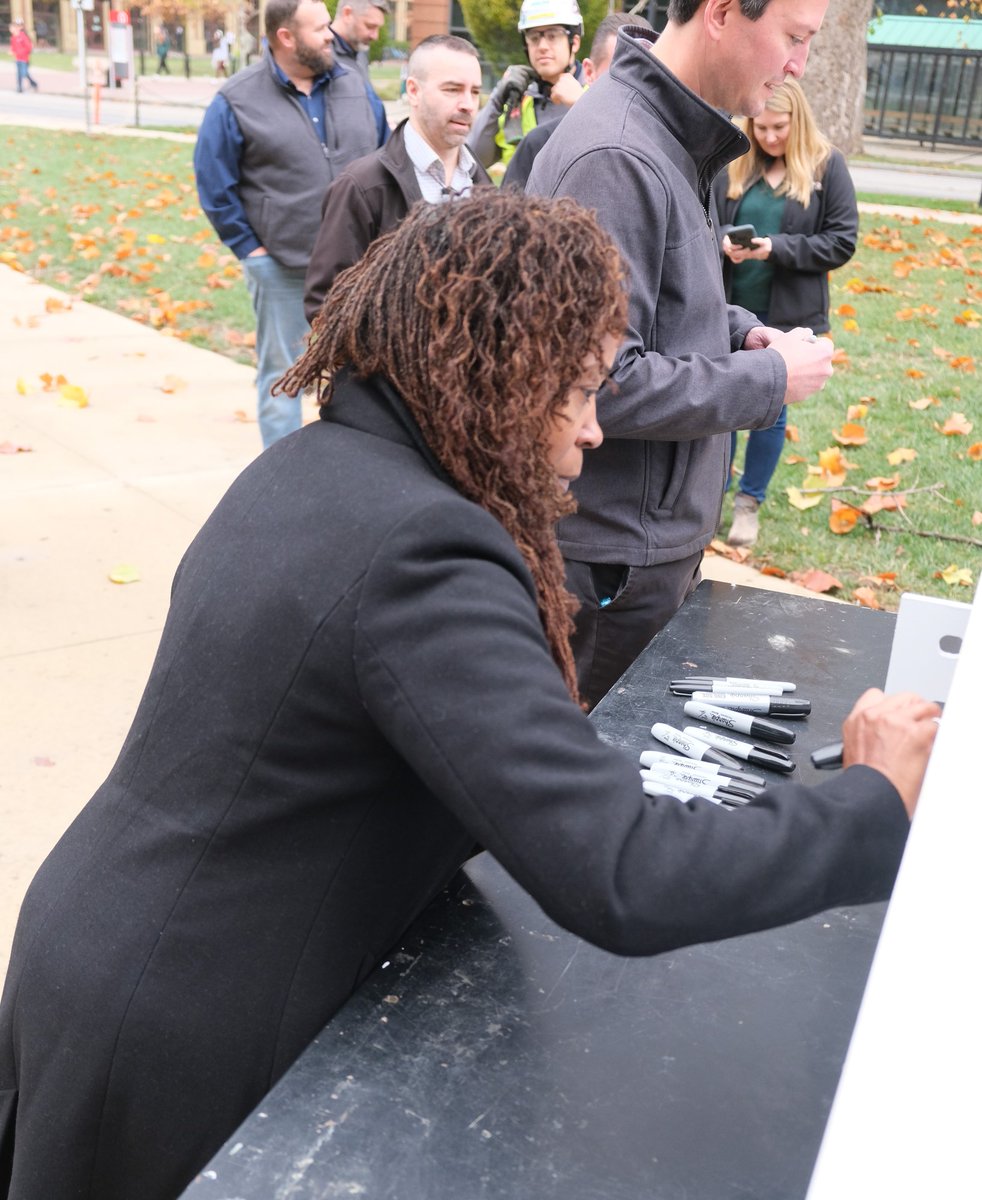 OSUengineering's tweet image. This morning, we celebrated a milestone in the construction of BMEC Phase 2, the Gateway to Engineering. Dean Ayanna Howard &amp;amp; others signed the final beam to be put in place later this month, signifying completion of the structural framework 🏗️ buildingthefuture.osu.edu/bmec