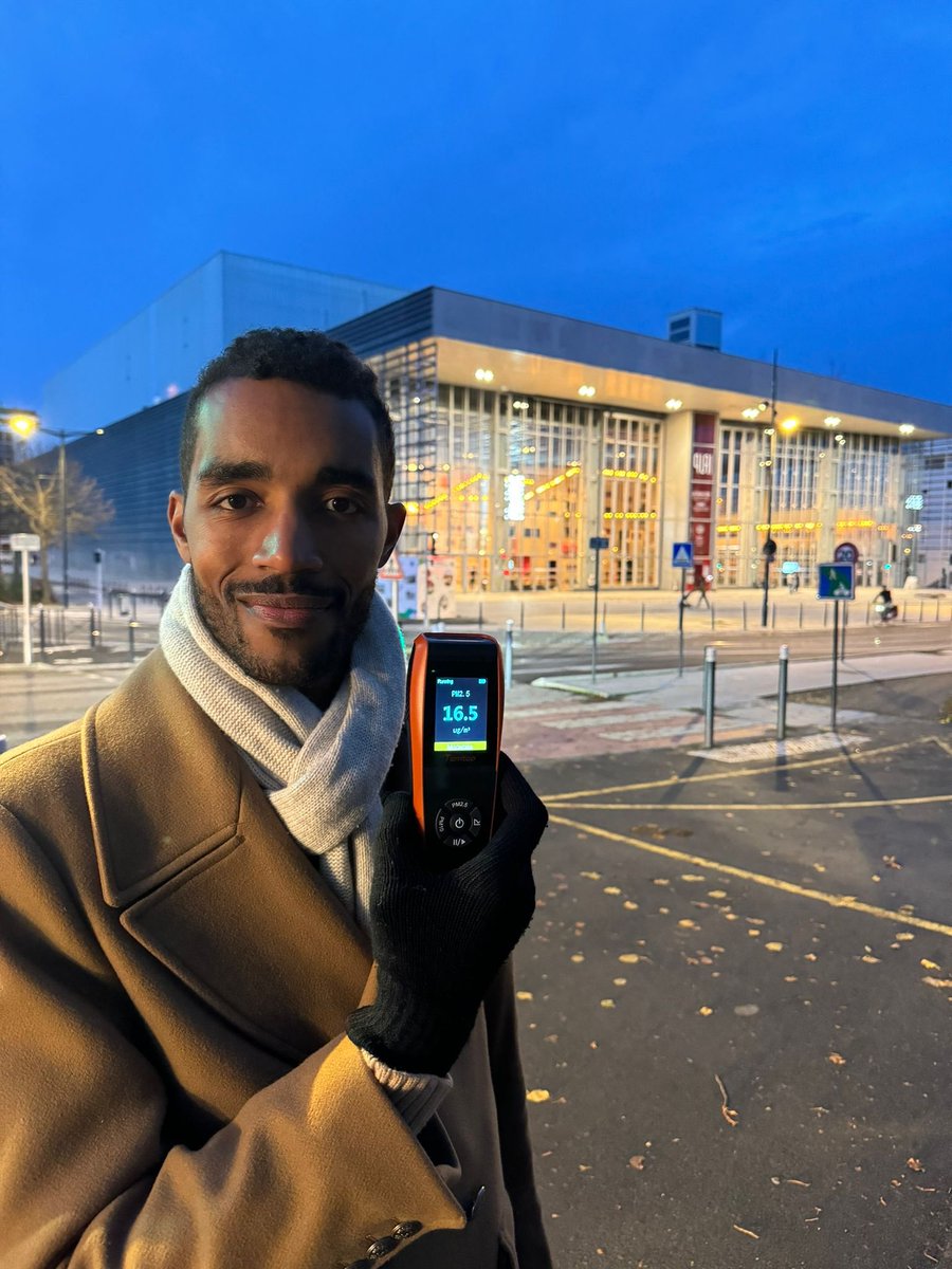 En direct de la Ruche de Belle-Beille 🗣️ Beaucoup d’intérêt et d’échanges ce soir pour notre 3e plénière sur la qualité (ou plutôt la pollution) de l’air ! Car, force est de constater grâce à <a href="/TonyRenucci/">Tony Renucci</a> de <a href="/respireasso/">Respire Association</a> qu’on n’est pas les premiers à Angers… 🫣