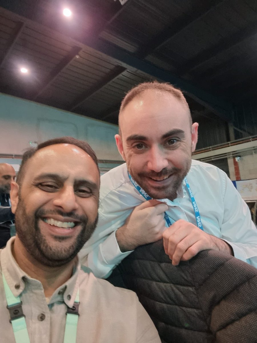 #Hellomynameisliz tweet media