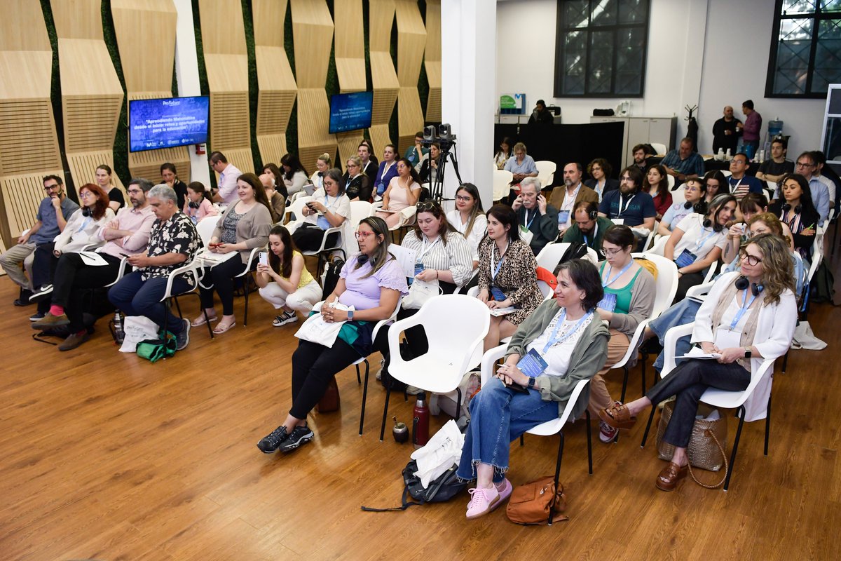 SUCCCuy's tweet photo. Así vivimos el encuentro “Aprendiendo Matemática desde el inicio: retos y oportunidades para la educación” 🎓✨

💡 Gracias a todos los que nos acompañaron y formaron parte de este espacio tan enriquecedor.

@FTMovistarUy @ProFuturo_ https://t.co/JOyYSvc3uD