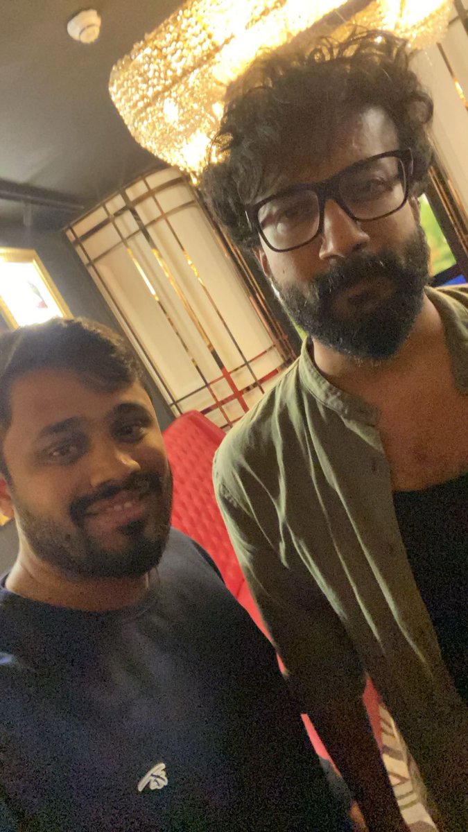 ravitejach1's tweet photo. #Zebra 🔥

Just watched the special show with team at AMB cinemas

Satyadev’s comeback film.
Brilliant perfomance by @ActorSatyaDev 
Gripping screenplay💥
Comedian Satya asusually rocked🤙🏻
Congratulations whole team🥳🎉🎊
Must watch in theatres🔥
#ZebraonNov22nd https://t.co/jgcoSTV6Dh