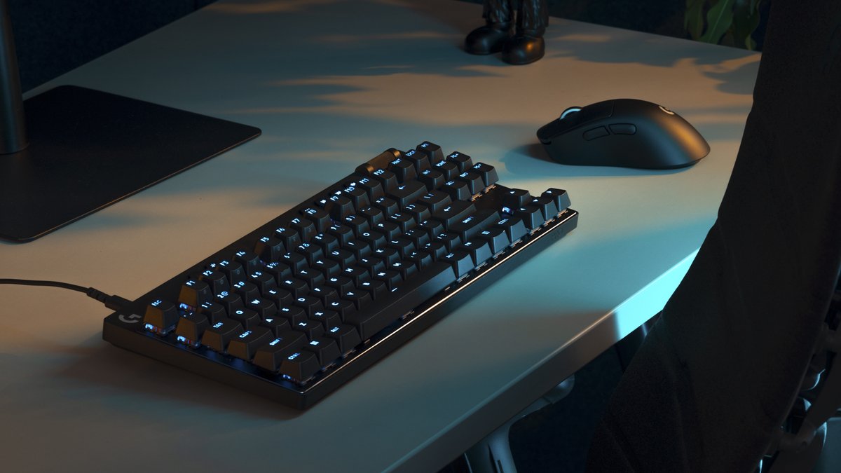 LogitechG's tweet photo. Designed with input from hundreds of the world’s top esports athletes, PRO X TKL RAPID gaming keyboard delivers ultimate customization with the performance and reliability of Logitech G engineering.

https://t.co/LNCqeJF41O https://t.co/k0vE8PyfkG