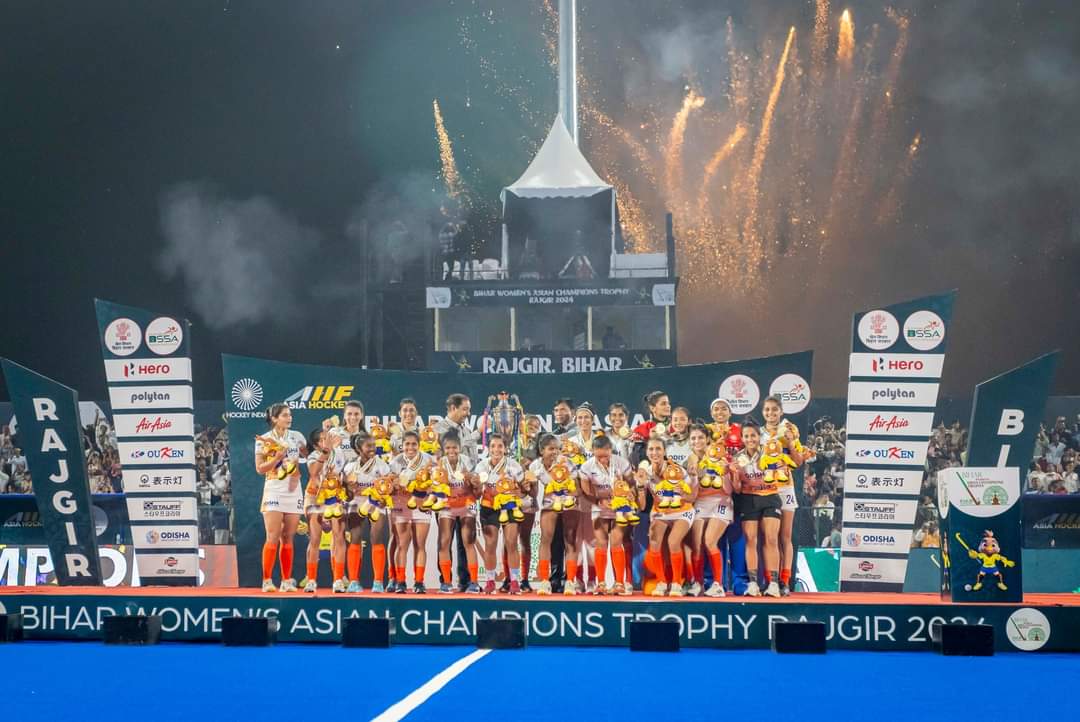 yuvva_bharat's tweet photo. #India 💙🇮🇳 winner of the Bihar Women’s Asian Champions Trophy Rajgir 2024 🏑 #BWACT2024
#HockeyIndia #IndiaKaGame #BharatKiSherniyan #BiharWACT2024Final #WomensAsianChampionsTrophy #HockeyKaParvBiharKaGarv
#AsiaHockey #Champions
@FIH_Hockey @asia_hockey
@TheHockeyIndia https://t.co/n9msKgFrFi