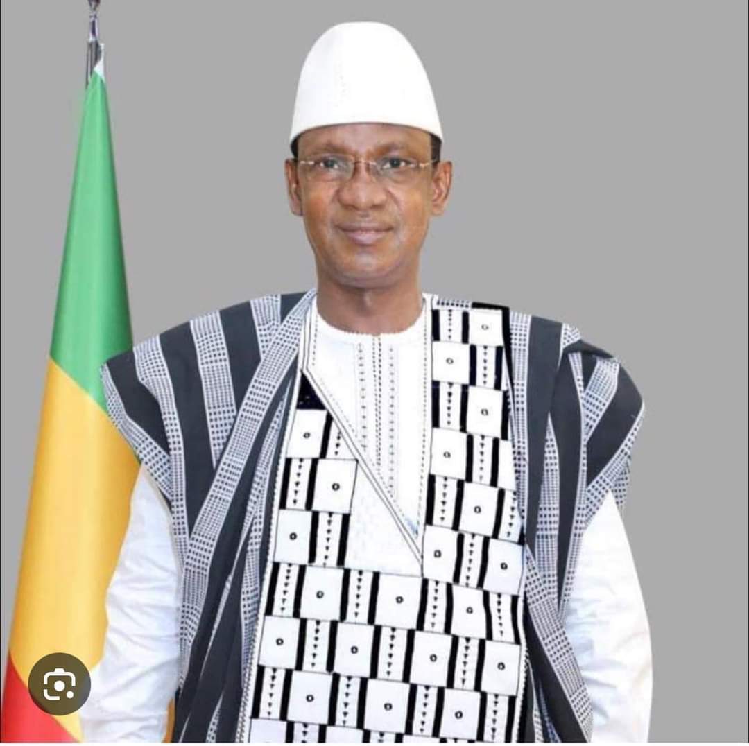 Sissoko Sora Demba (@delphinesankara) on Twitter photo 🔴Mali🇲🇱/Fin de la mission du gouvernement dirigé par Dr <a href="/ChoguelKMaiga/">Choguel Kokalla Maiga</a>, ce jour 20 novembre 2024.
Merci PM pour le service...
La lutte continue.... 🔴Mali🇲🇱/Fin de la mission du gouvernement dirigé par Dr <a href="/ChoguelKMaiga/">Choguel Kokalla Maiga</a>, ce jour 20 novembre 2024.
Merci PM pour le service...
La lutte continue....