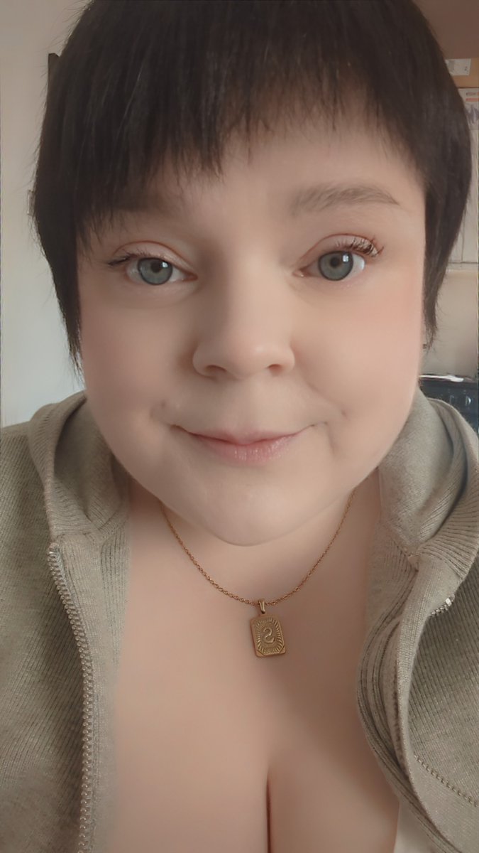 LilNooteboom's tweet photo. Happy wednesday all, sorry I've been MIA but I'm having an extended break from here. I still love you all, and I'll be back soon. Hope you're all well ❤️ https://t.co/oErtQ8lnyb