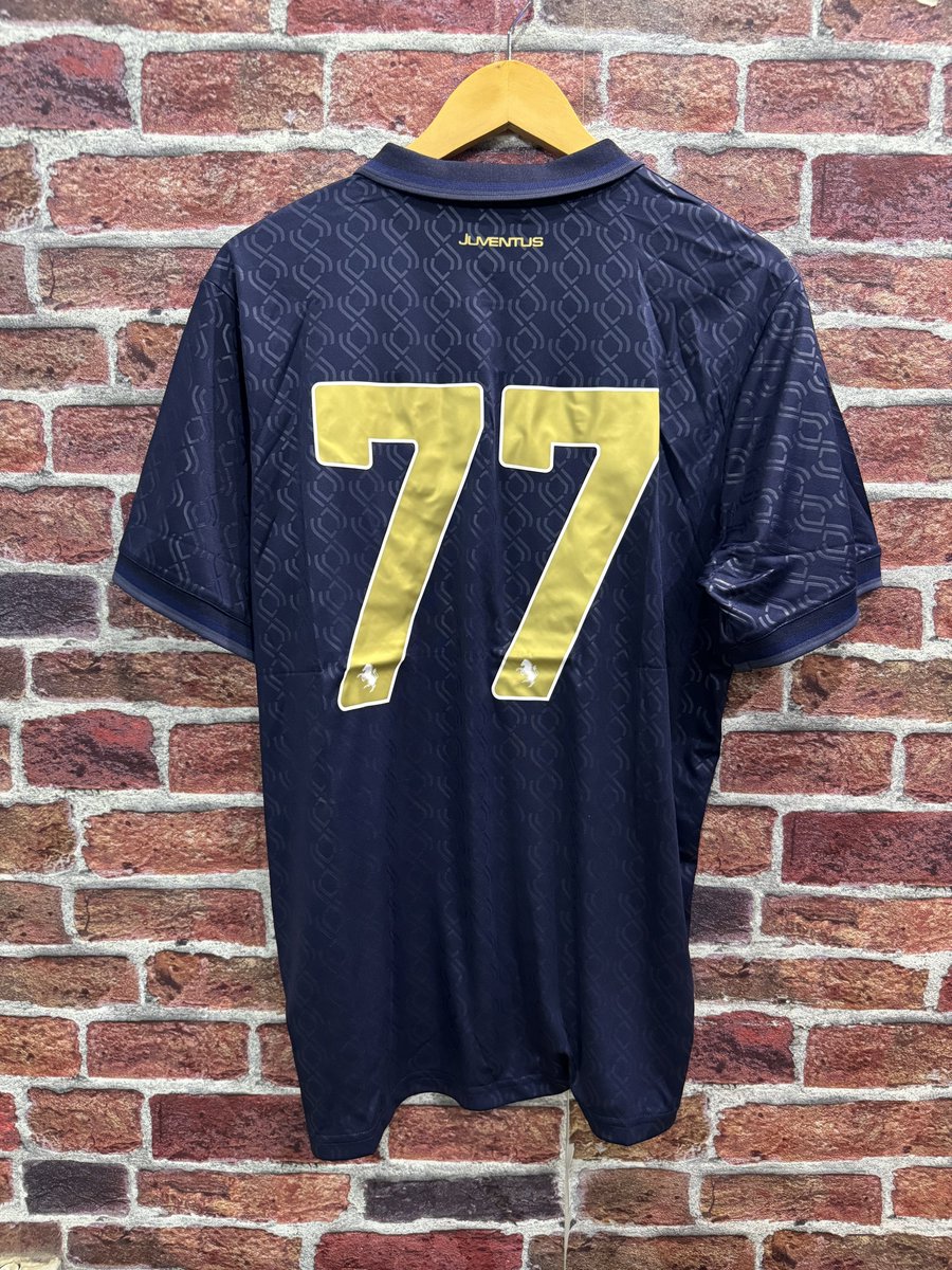torino_store's tweet photo. متوفر الان 🤩

تيشيرت #يوفنتوس الثالث 2024/2025🤩🖤

الخامه والتفاصيل 🔝🔥

• عرض قطعتين والثالثه مجاناً مُستمر على جميع الاقسام 👏🏻✅

للطلب :👇

https://t.co/NmAxi5Q0kj https://t.co/Y7R7UzsC1d