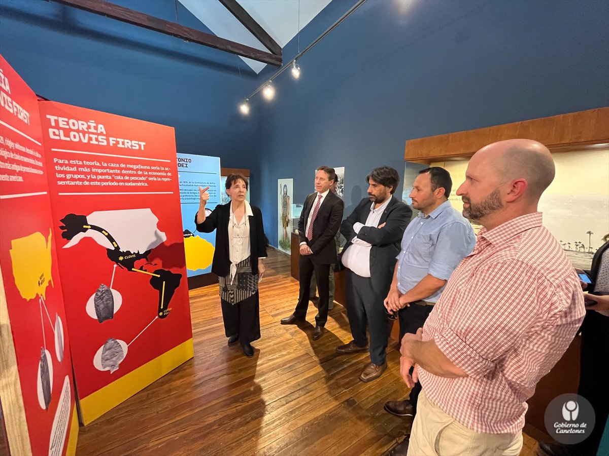 IdCanelones's tweet photo. 🖼️En el Museo Taddei de la ciudad de #Canelones se inaugura muestra “América antes de América - Los primeros pobladores del continente”, promovida y financiada por la @FranceenUruguay, dando cierre a la misión franco - uruguaya en Uruguay.

La exposición contiene una parte dedicada a los estudios llevados adelante en territorio uruguayo, y permanecerá en el Museo durante el verano.
