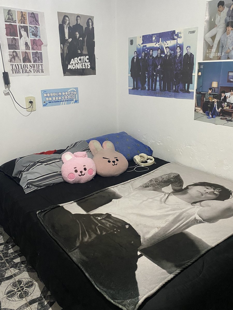 jkshusband's tweet photo. en esta habitación te voy a hacer mio https://t.co/bdPubqDKTS