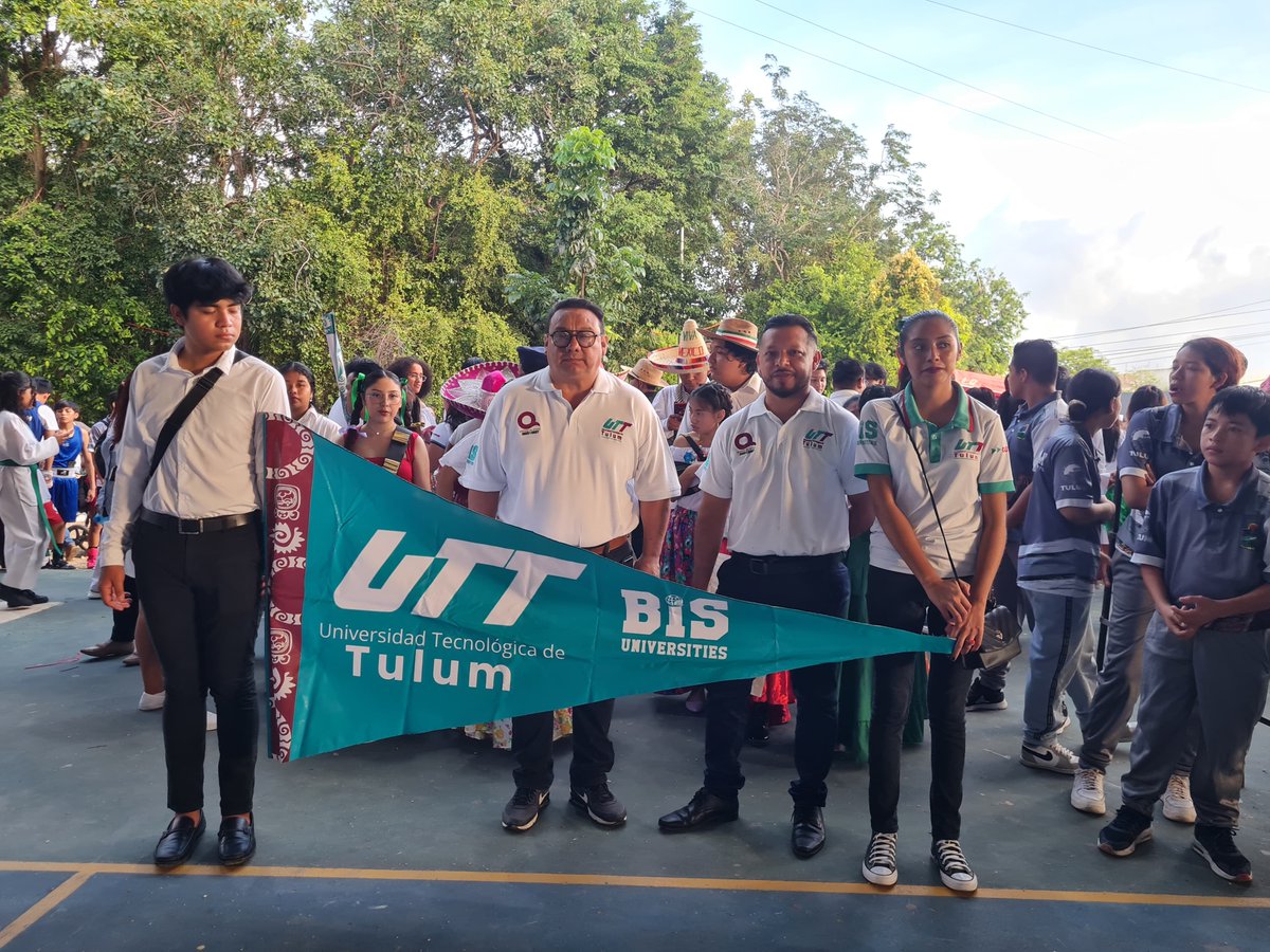 UTTulum_BIS's tweet photo. Desfile conmemorativo del 114 aniversario de la Revolución Mexicana
Con mucha emoción y orgullo, nuestros estudiantes, docentes y personal participaron en esta importante conmemoración, demostrando el compromiso con los valores cívicos y la identidad nacional.

#UTTulum #20deNov https://t.co/ibVyFVa5Hs