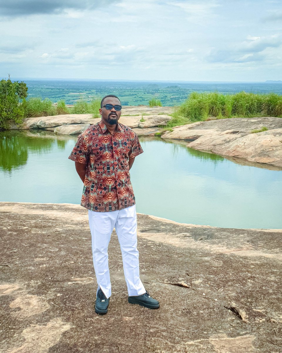 _Mojeed_'s tweet photo. Life is a hike, enjoy the view.
👕: WoodWears (@WoodenHUB) https://t.co/4jkRcemROJ