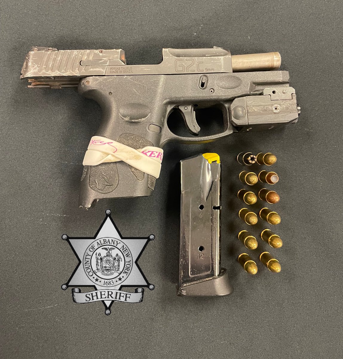 Craig D Apple tweet media