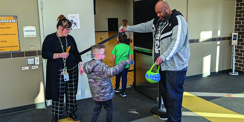 Blackmore students enjoy new attendance incentives usd490.org/o/bes/article/…