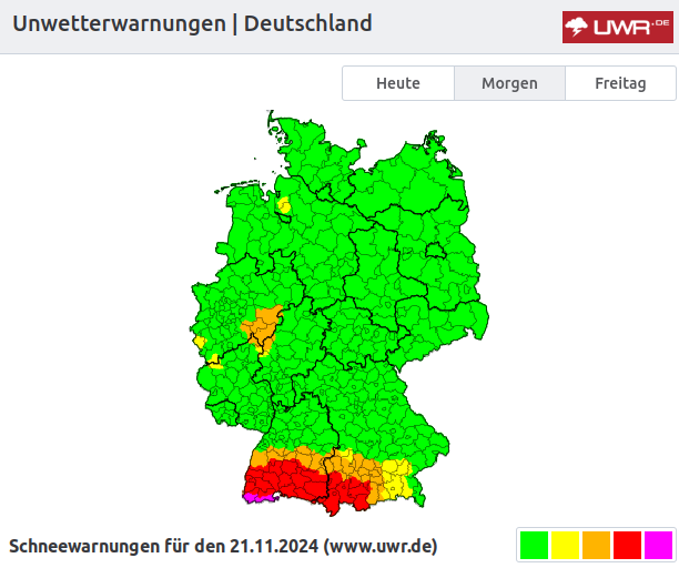 UWR_de's tweet photo. Im äußersten Südwesten Deutschlands muss man am Donnerstagabend mit teils kräftigem #Schneefall rechnen! Auf den Straßen sind tiefwinterliche Verhältnisse zu erwarten. Für diese Region &amp; Jahreszeit handelt es sich um ein außergewöhnliches Ereignis: https://t.co/I9b3ca1dhh https://t.co/jmDsSZ1APo