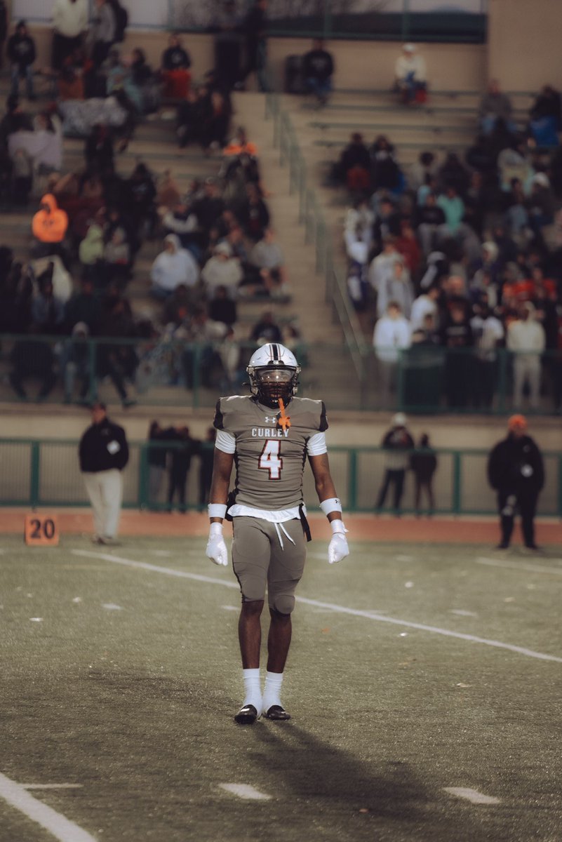 hudl.com/v/2QuaXs
SEASON  HIGHLIGHTS!!
Check me out coaches 
Downhill safety 
Interceptions 
Good range 
<a href="/CoachBojo/">Coach Bobby Jones</a>