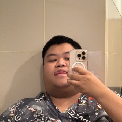 nuttaphat35's tweet photo. #NewProfilePic https://t.co/yPqboCtSYb