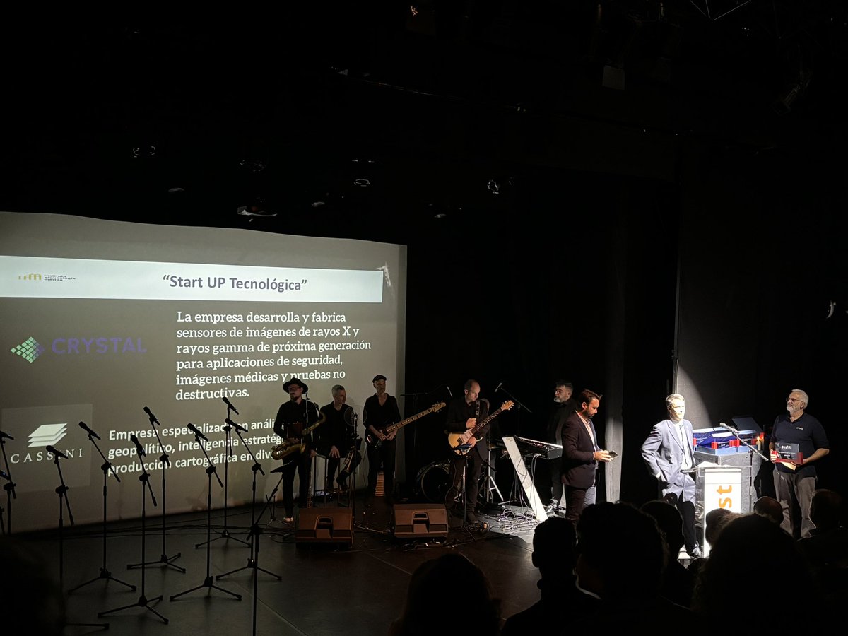 ANA CARO tweet media