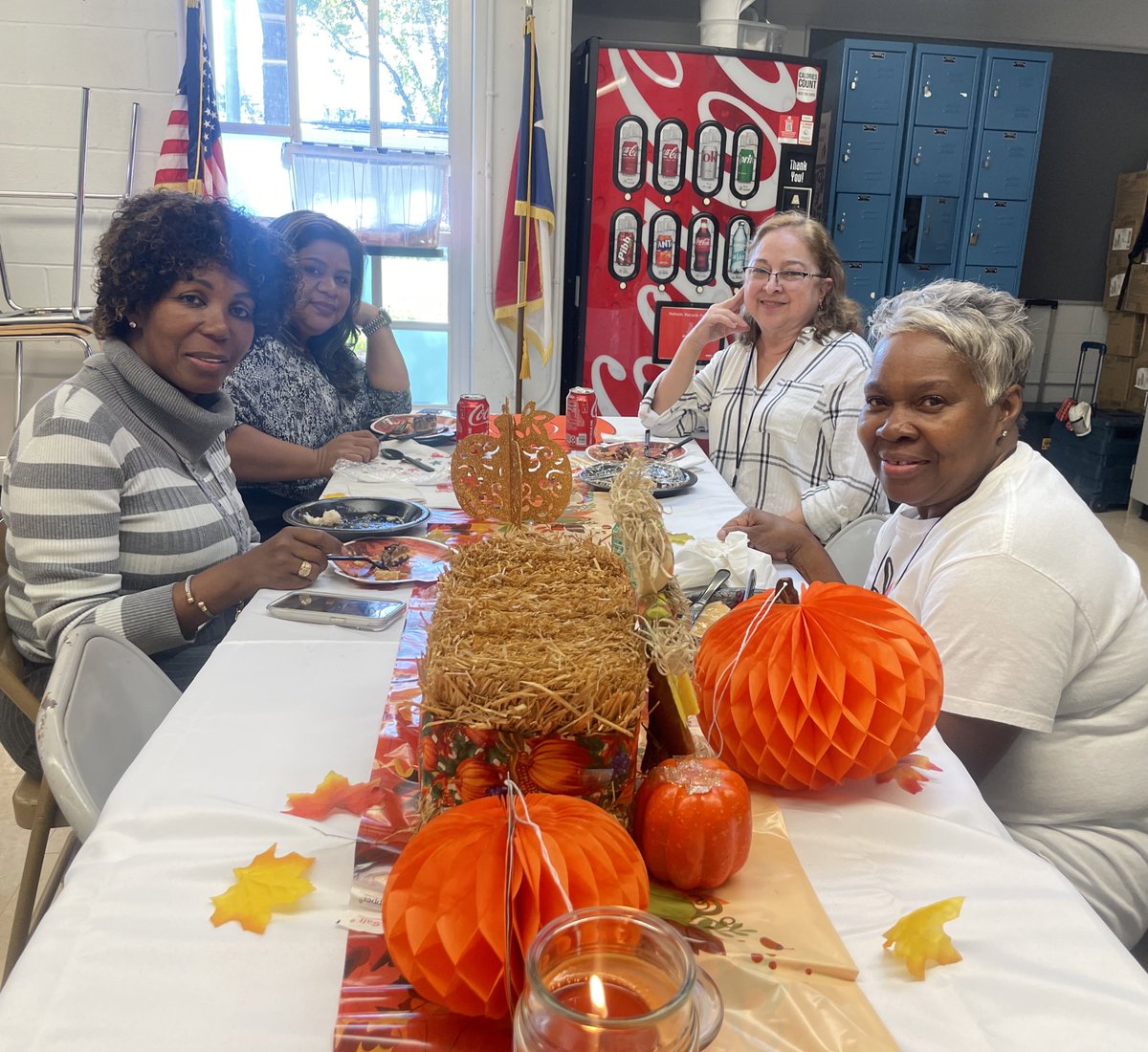 Our faculty enjoyed a wonderful Thanksgiving lunch today, filled with gratitude, great conversations, and delicious food 🍂🦃 We are thankful for the amazing team that makes our community thrive #FacultyThanksgiving