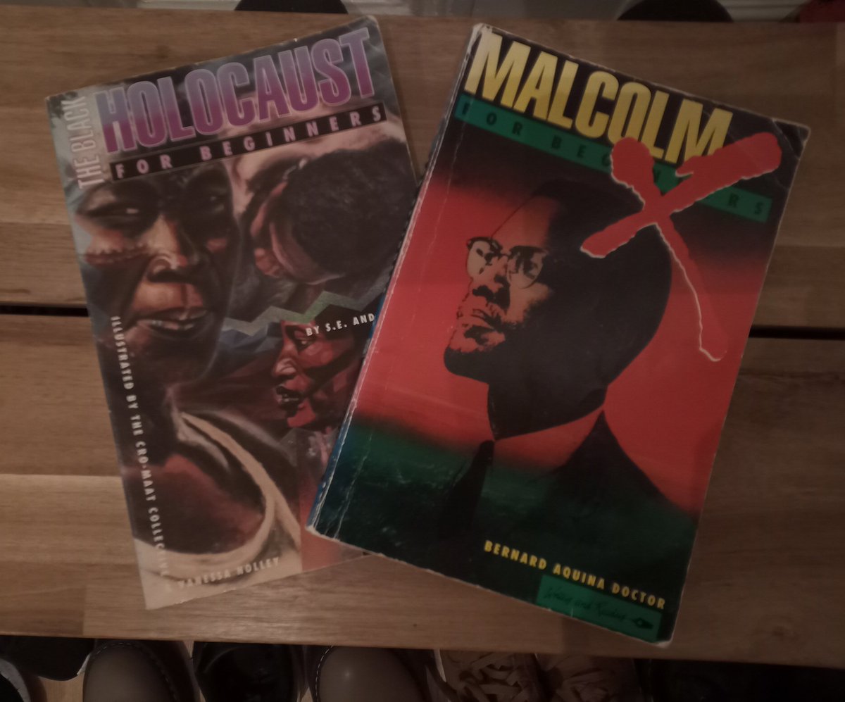 Deliveries in -6°C remain such a plus! 🥳

5 years, the pleasure of greeting neighbours &amp; friends on their doorsteps just as the Dark Days set in, having hopeful chats, exchanging learning... AND brief messages of solidarity with #Sudan ❤️...
makes our worlds not so far apart 🕊️