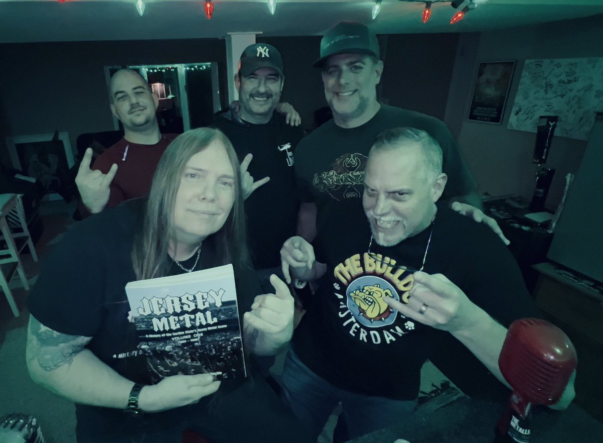 EDITOR of MAN CAVES tweet media