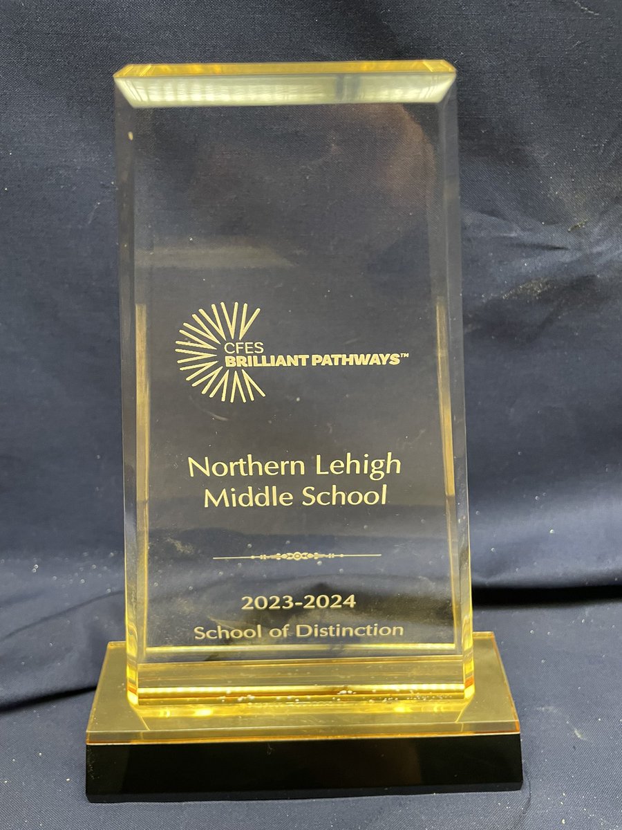 principaldave's tweet photo. I had a great experience at the @BrilliantCFES conference in Vermont. @NorthernLehigh MS earned its second consecutive School of Distinction award for excellence in college &amp; career readiness. Also, I was privileged to present with Dr. Robert Seaberg, formerly of Morgan Stanley. https://t.co/WVWitvbd9f