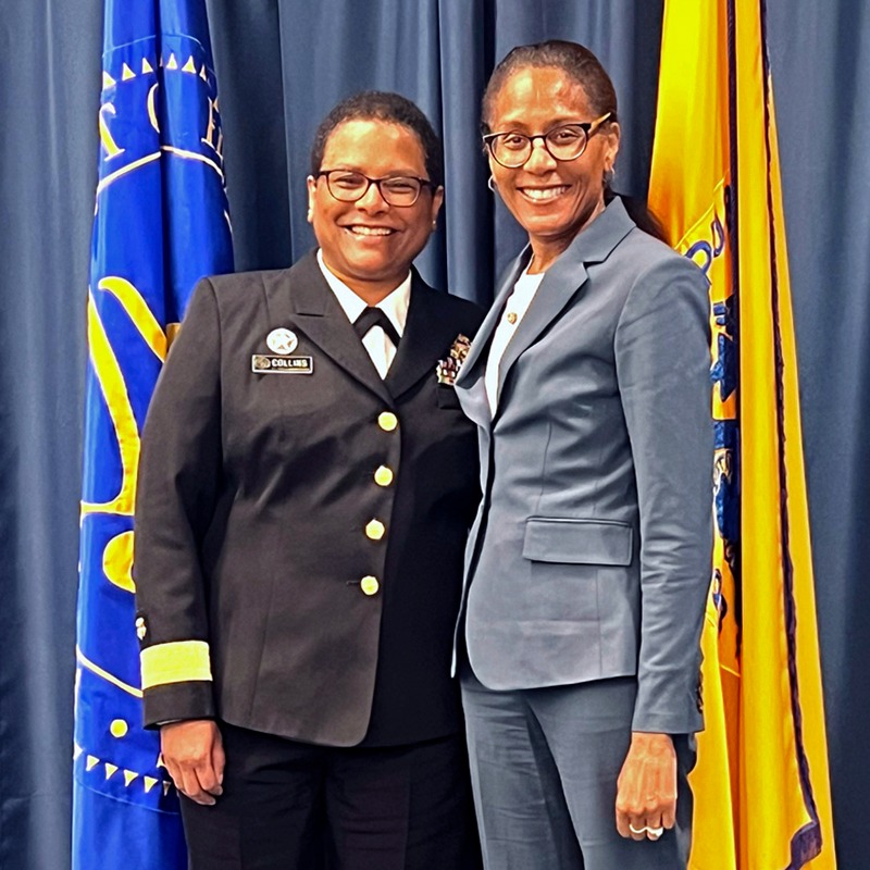 Congratulations to Dr. Karol Watson, UCLA Program in Preventive Cardiology co-director &amp; @DGSOMUCLA professor, who was appointed by the White House to serve on the <a href="/HHSGov/">HHS.gov</a> Advisory Committee on Minority Health. Dr. Watson was recently sworn in by RADM Felicia Collins.