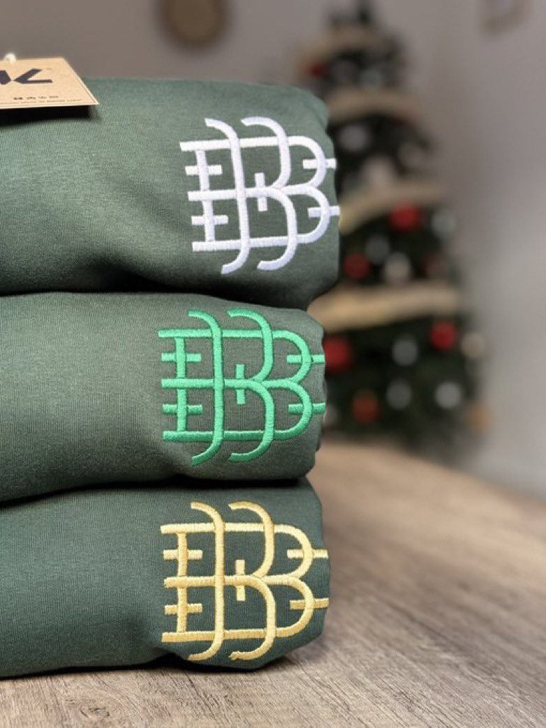 ElMagoBotas_'s tweet photo. Sorteo bético navideño de la mano de @KornerLabs para llevarte una sudadera a elegir por el ganador.

Requisitos:

1. Dar RT + Me Gusta.
2. Seguir a @ElMagoBotas_ y @KornerLabs
3. Mencionar a dos amigos.

El ganador se dará a conocer el 1 de diciembre.

Mucha suerte 💚🎄 https://t.co/Q2b6Nmmbw7