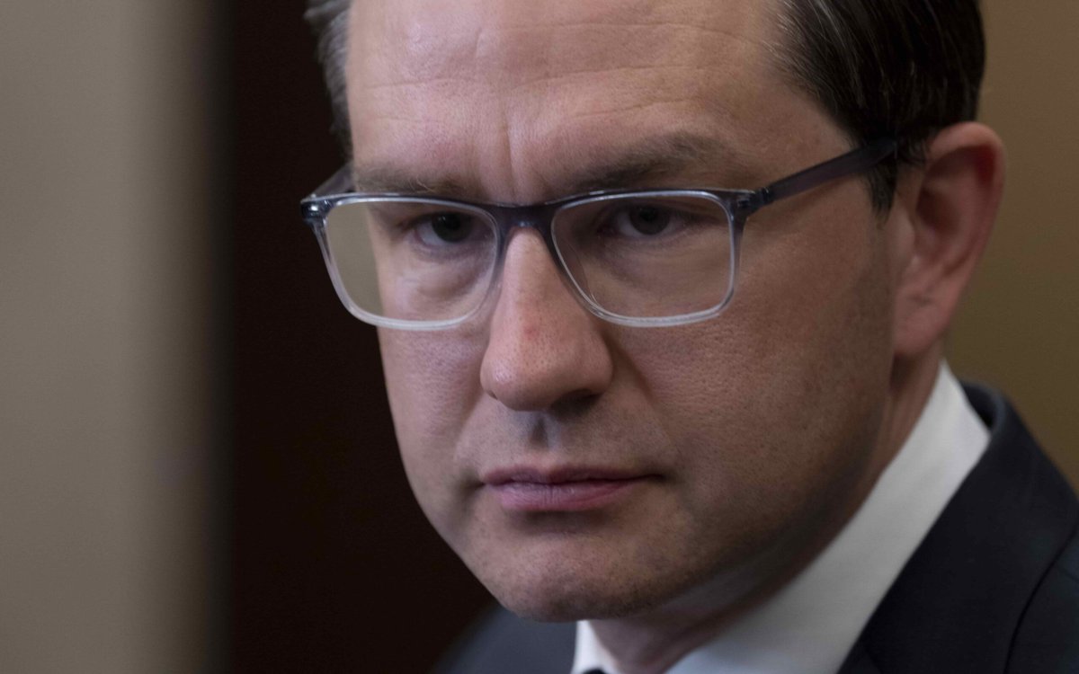 MrJoKeR604's tweet photo. “Everybody is being watched. What we say, what we do, who we talk to. We're told not to fraternize with MPs from the other parties. And that's not normal.”  
- Conservative MP

"Pierre Poilievre is a liar and hate-monger"
- Kim Campbell former Conservative PM https://t.co/72qIMTYSkH