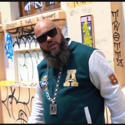 celaefeso's tweet photo. #NovaFotoDePerfil https://t.co/yQzAvhf8MB