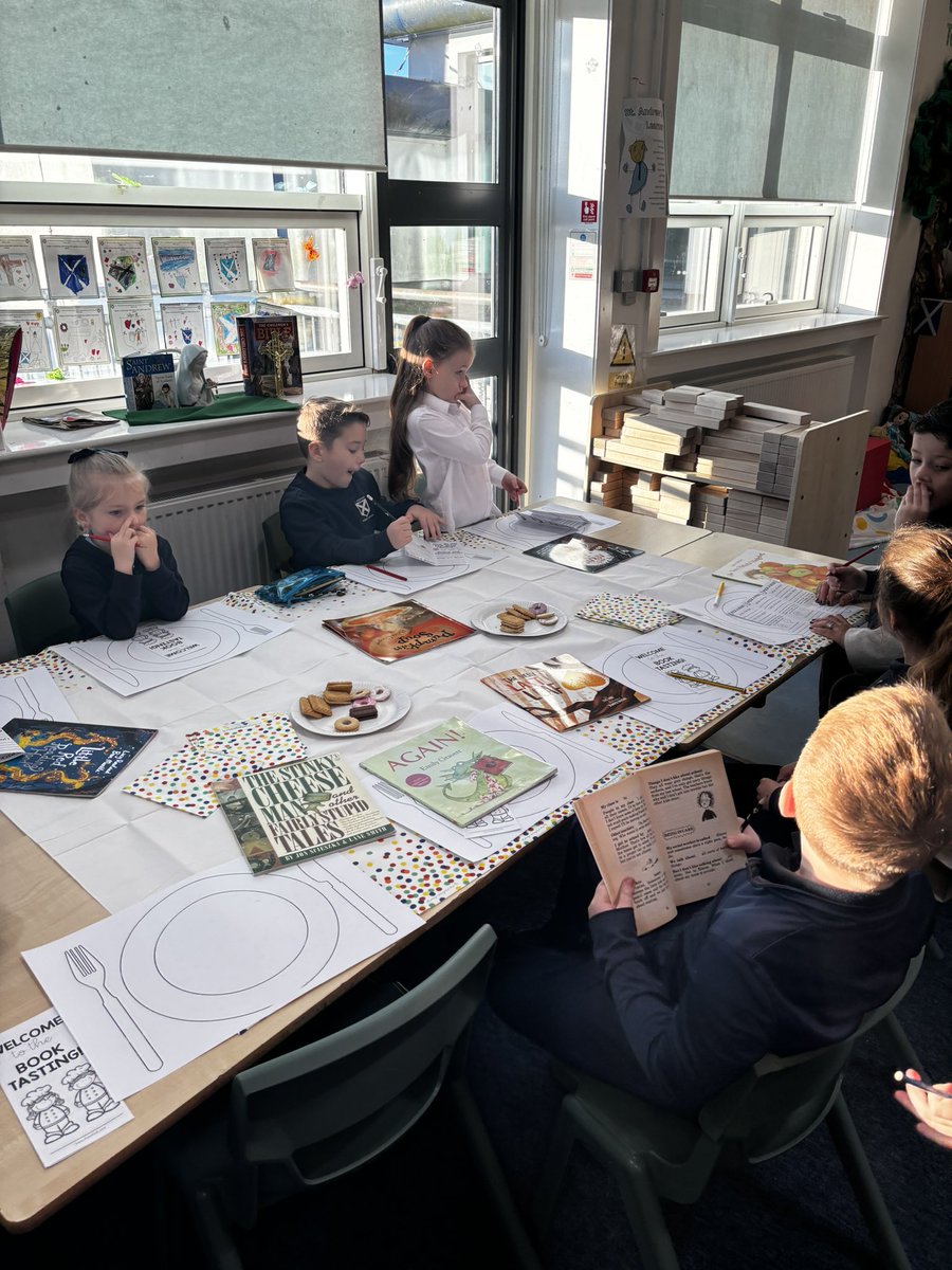 MissDochertySTA's tweet photo. We loved welcoming parents into our classroom for a special Book Tasting event as part of #BookWeekScotland! Together, we explored a variety of genres and types of books – sparking curiosity, conversation, and a shared love of reading! 📚📖 https://t.co/8aJzihSnUt
