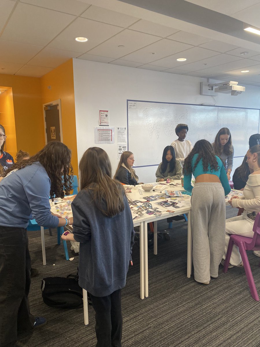 Mrs Rennie tweet media