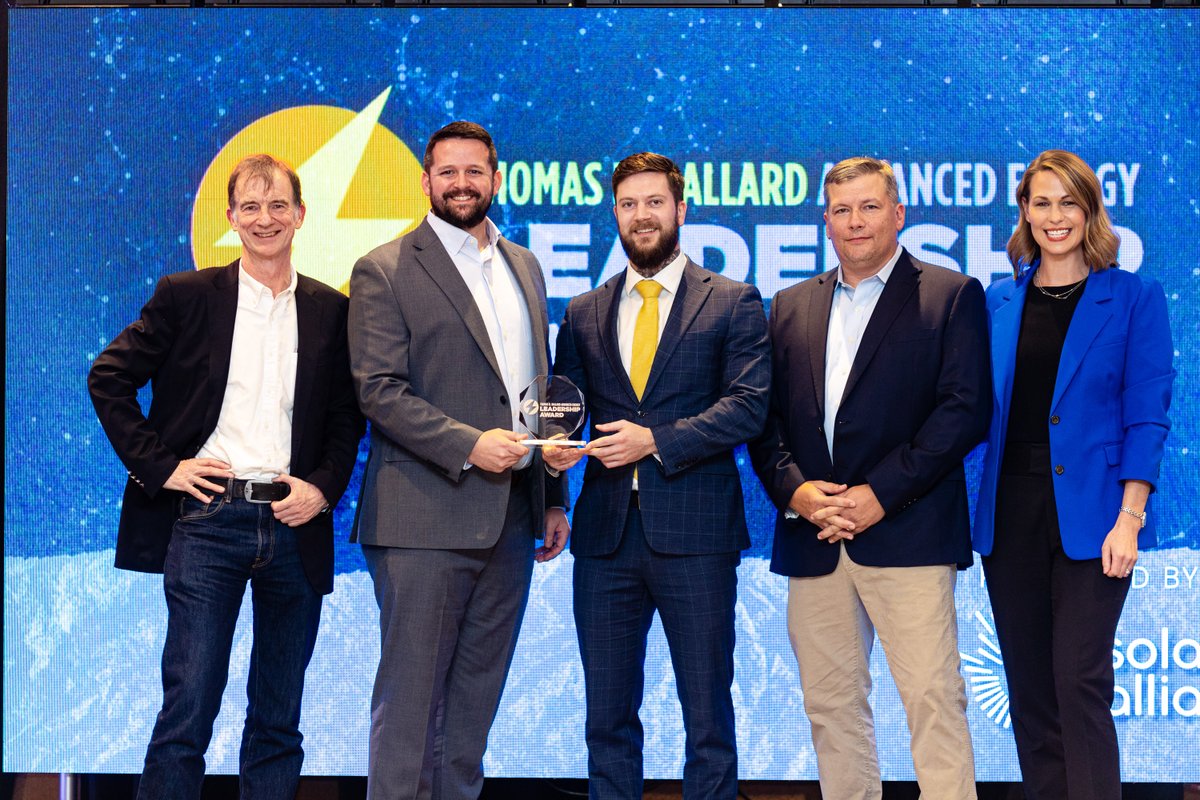 TNAdvEnergy's tweet photo. During the 11th Annual Opportunities in Energy, #TAEBC proudly awarded @AESSEALInc the 2024 Thomas B. Ballard Advanced Energy Leadership Award, presented by @Solar_Alliance.

👉 Learn more about this incredible achievement: https://t.co/5Ea0fU5HNt https://t.co/yrkrafBT3C
