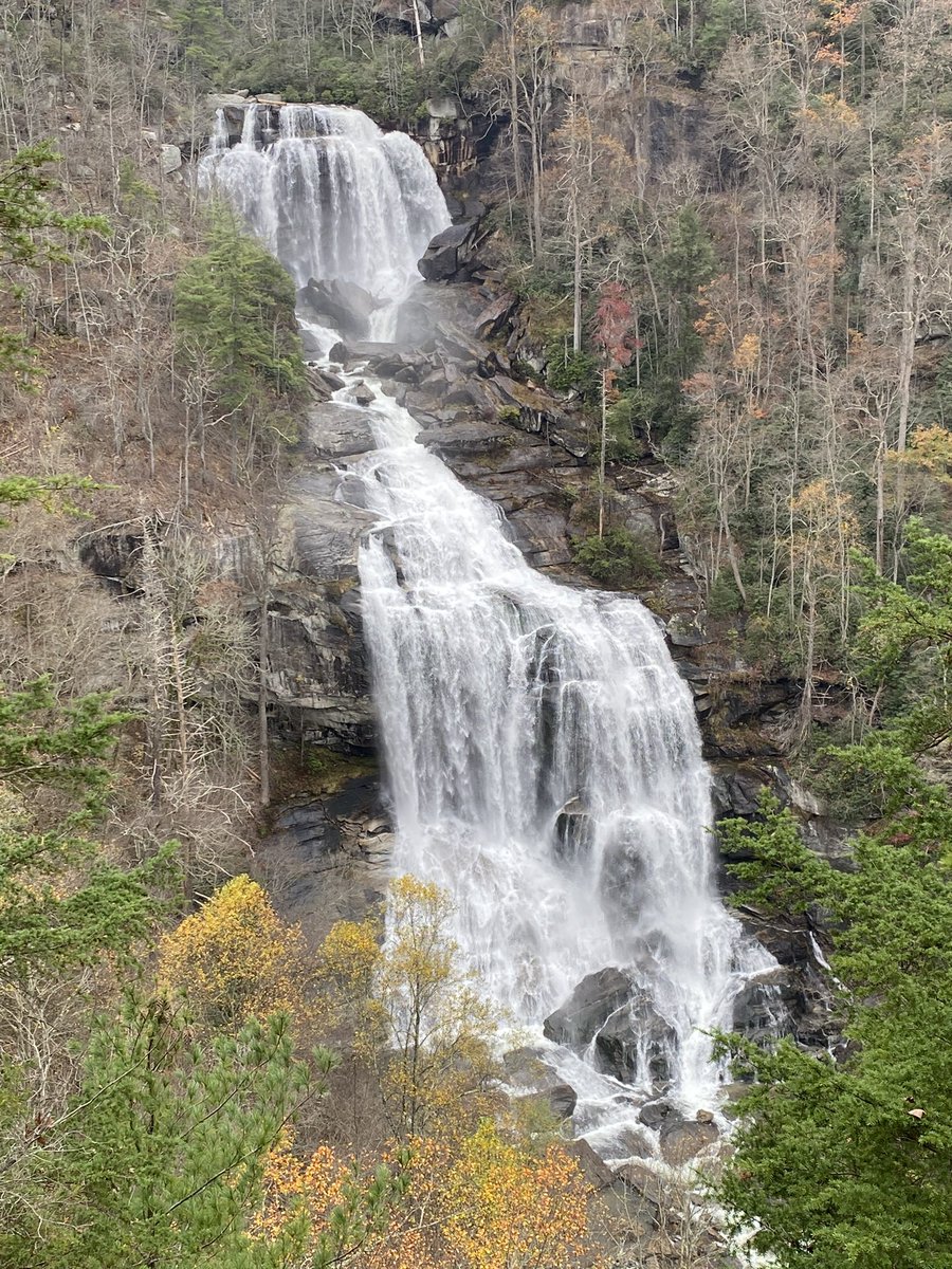 JeffHargett's tweet photo. Lower Whitewater Falls, near Bad Creek SC https://t.co/PgttyiOGwb