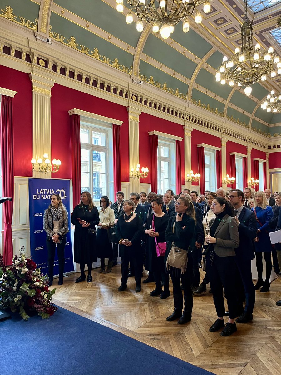 Lettonie en France tweet media