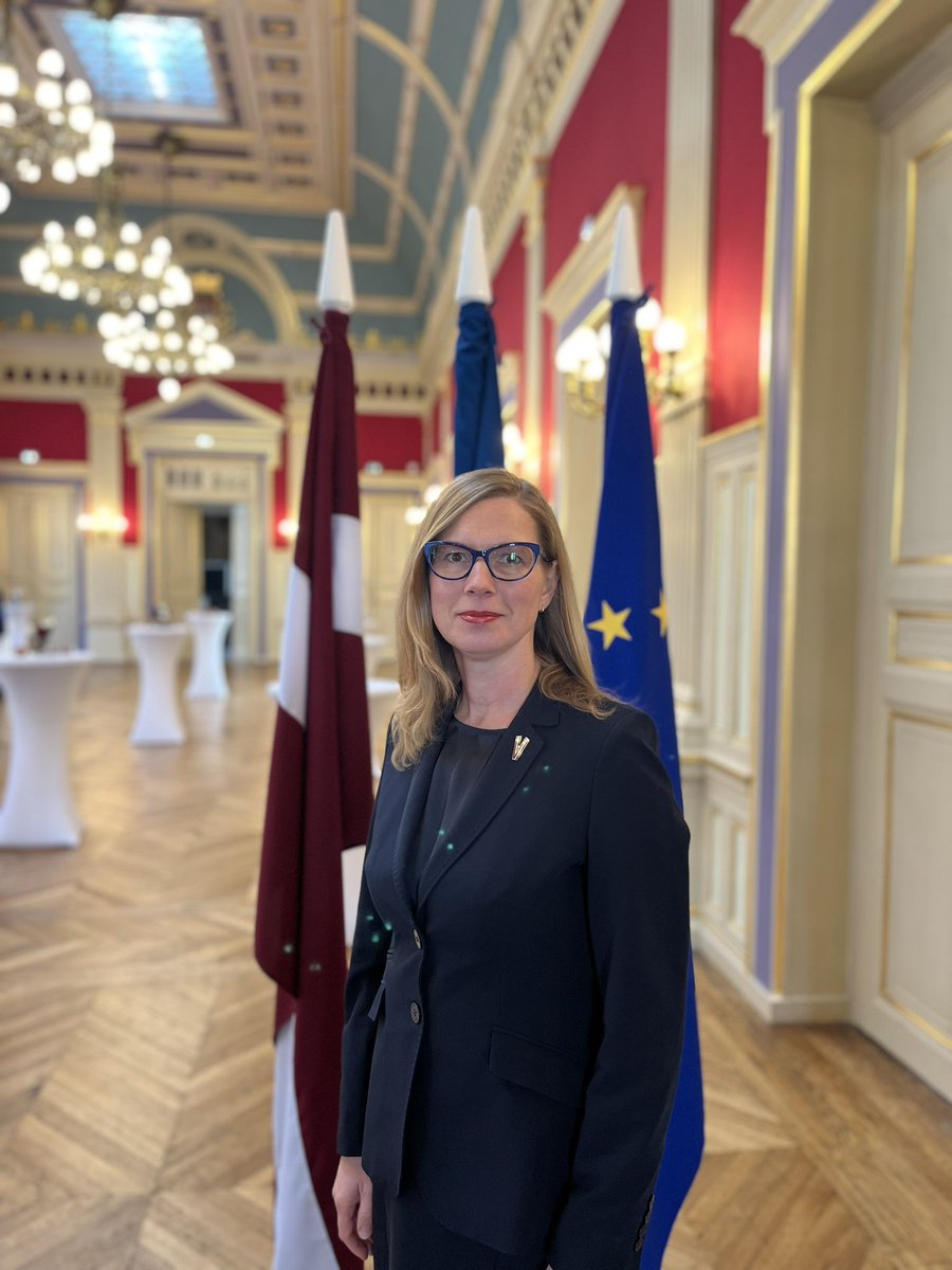 Lettonie en France tweet media