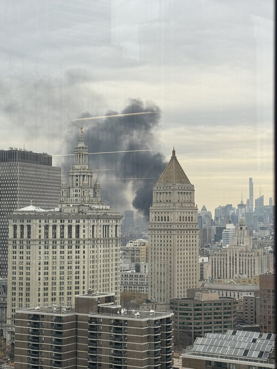 lilspritz_'s tweet photo. @NYCFireWire https://t.co/1YYdiA4bmI