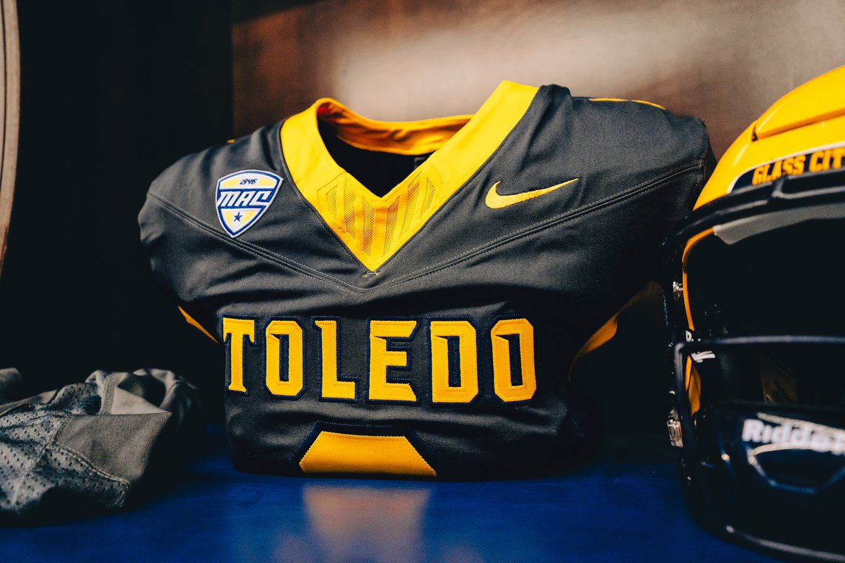 Toledo Football tweet media