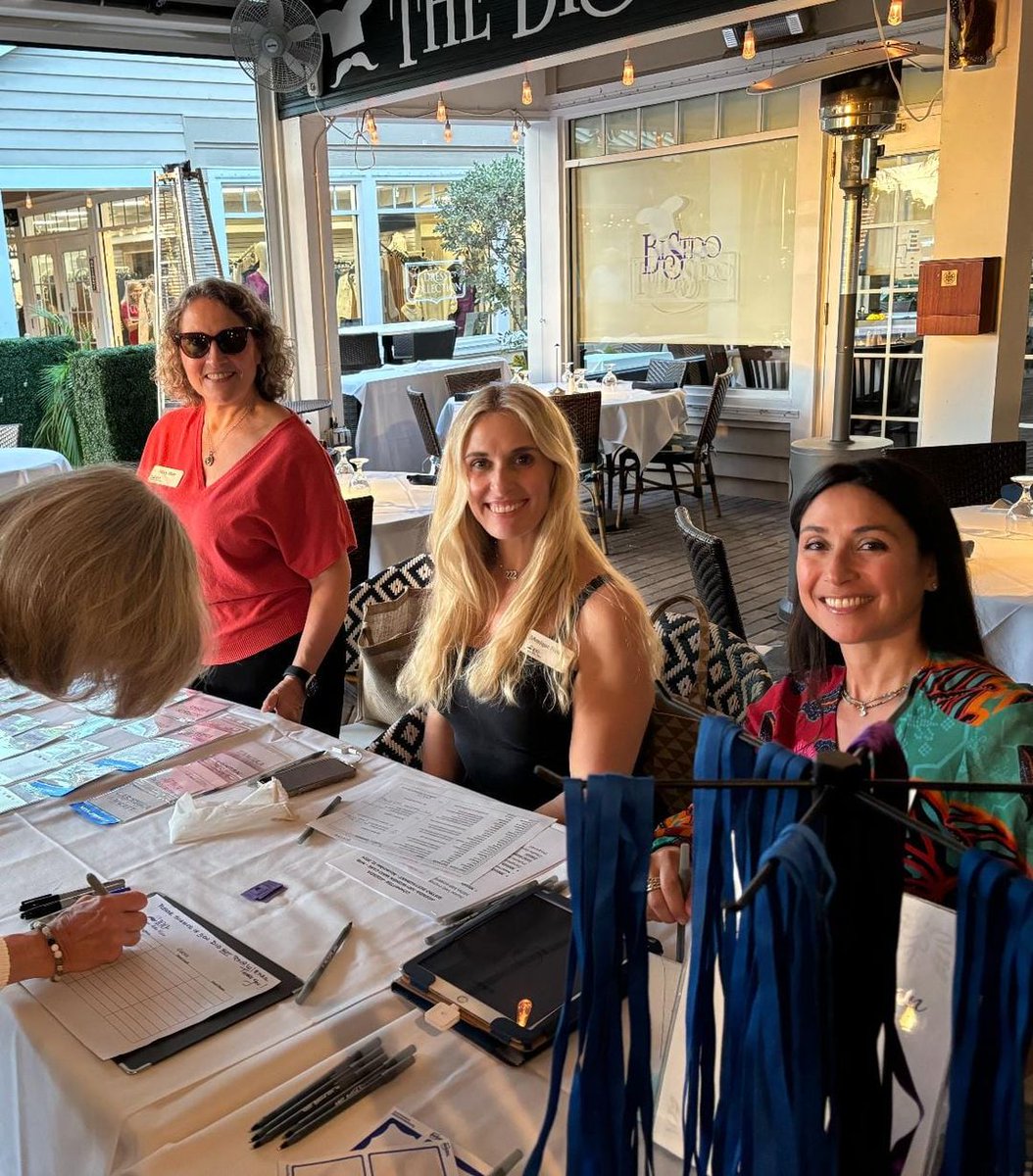 Honored to be part of 100+ Women Who Care - South Florida, where passionate women unite for a greater purpose. Together, we make a big impact through collective giving. Grateful for this amazing group! 💪💖 #100WomenWhoCare #StrongerTogether #GivingBack
