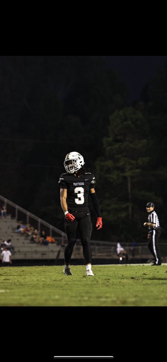 Jayden Woodruff
A baller !! Great leader &amp; character on &amp; off the field. <a href="/jaydenwoodrufff/">Jayden</a> 

CB 5’11 175  
(300 defensive snaps)
(Allowed only 48yds this season)
3 ints (1 pick six)
10+ pbus
40 + tackles
KR( 200+)
GPA: 3.0
Os: Florida A&amp;M, Alabama A&amp;M

<a href="/Coachward1/">Weslee Ward</a> <a href="/Prov_Football/">🅿️rovidence Football</a>