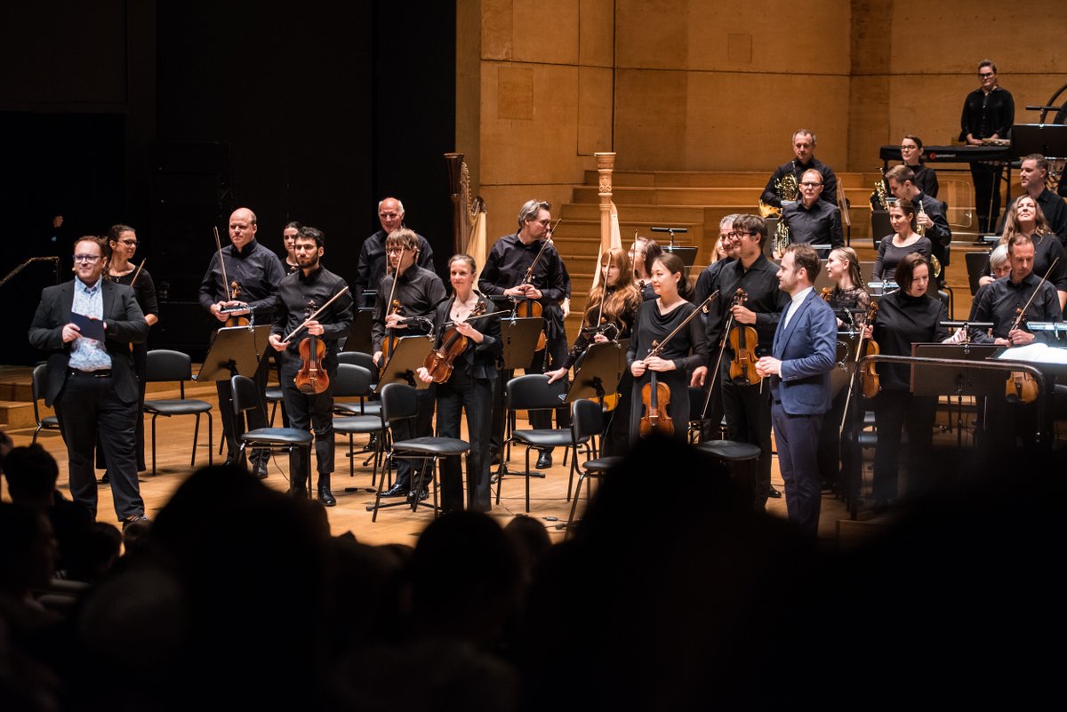 čistilkam, hišnikom, hostesam, varnostnikom … Vsem! In nenazadnje kolegoma_icama v CD in SF, ki skrbita za družbena omrežja. 😘
Simfonične matineje GMS pripravljamo <a href="/Glasbenamladina/">Glasbena mladina SLO</a>, <a href="/SFilharmonija/">SFilharmonija</a> in <a href="/cankarjevdom/">Cankarjev dom</a>.
📷 Eva Križaj (5/5)