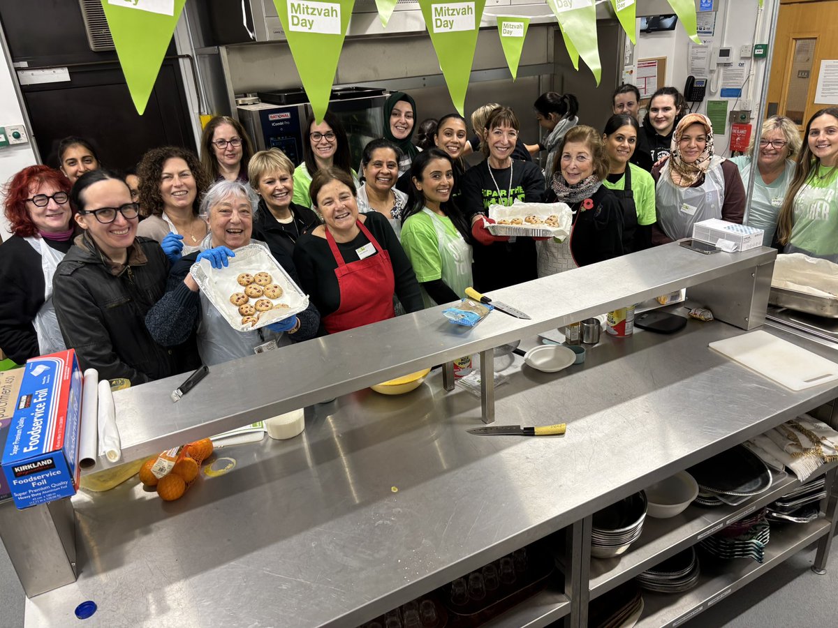 Edgware & Hendon Reform Synagogue (@the_ehrs) on Twitter photo Kicking off our <a href="/MitzvahDay/">Mitzvah Day</a> events with our now annual interfaith Cookalong for our Homeless Action Barnet winter night shelter Kicking off our <a href="/MitzvahDay/">Mitzvah Day</a> events with our now annual interfaith Cookalong for our Homeless Action Barnet winter night shelter