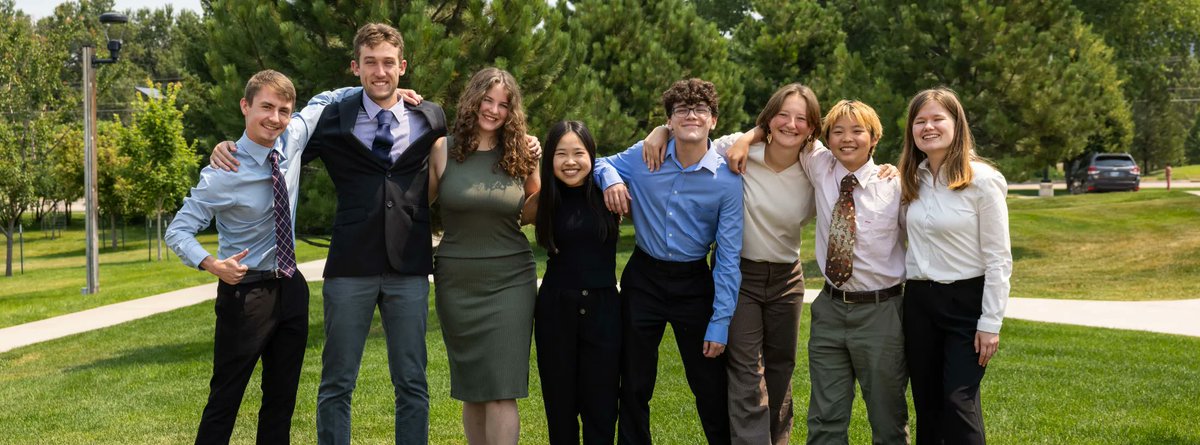MichelleKaneSD's tweet photo. Applications for the 2025 Davis-Bahcall Scholars Program at @sanfordlab are open! Travel the world, explore cutting-edge science, and find your passion in STEM. Apply now! #FutureScientists #STEM https://t.co/3KsaVSoOyJ https://t.co/Ce2qlas0Yi
