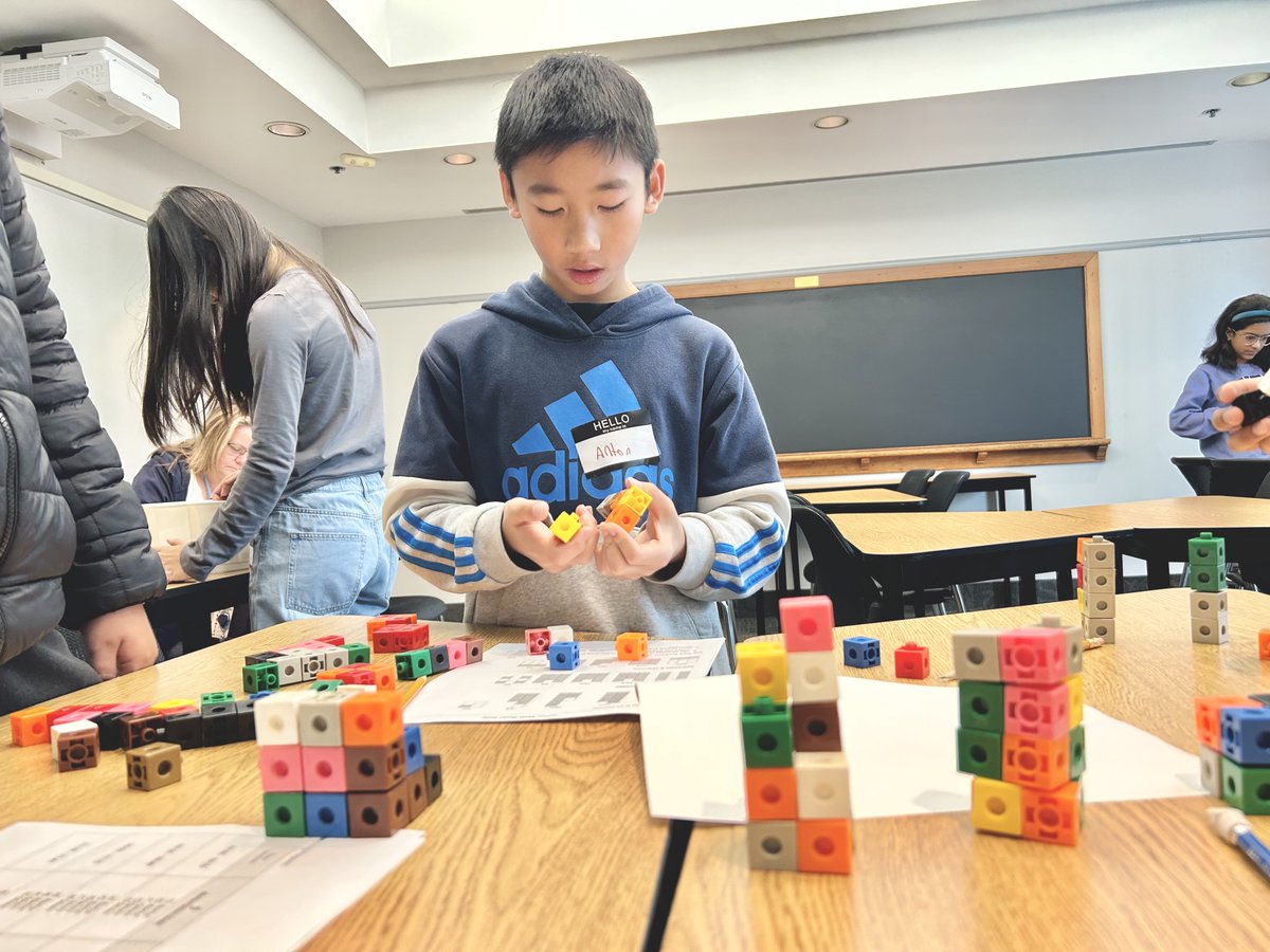 SCDSB_Schools's tweet photo. Yesterday, the SCDSB welcomed 130+ students to the Education Centre for the Junior Enrichment Math Road Rally. ➗✖️➖ Students worked #collaboratively on various math tasks. Congrats to all participants! 🎉 #SCDSB #MathRally https://t.co/7rcylVc9eu