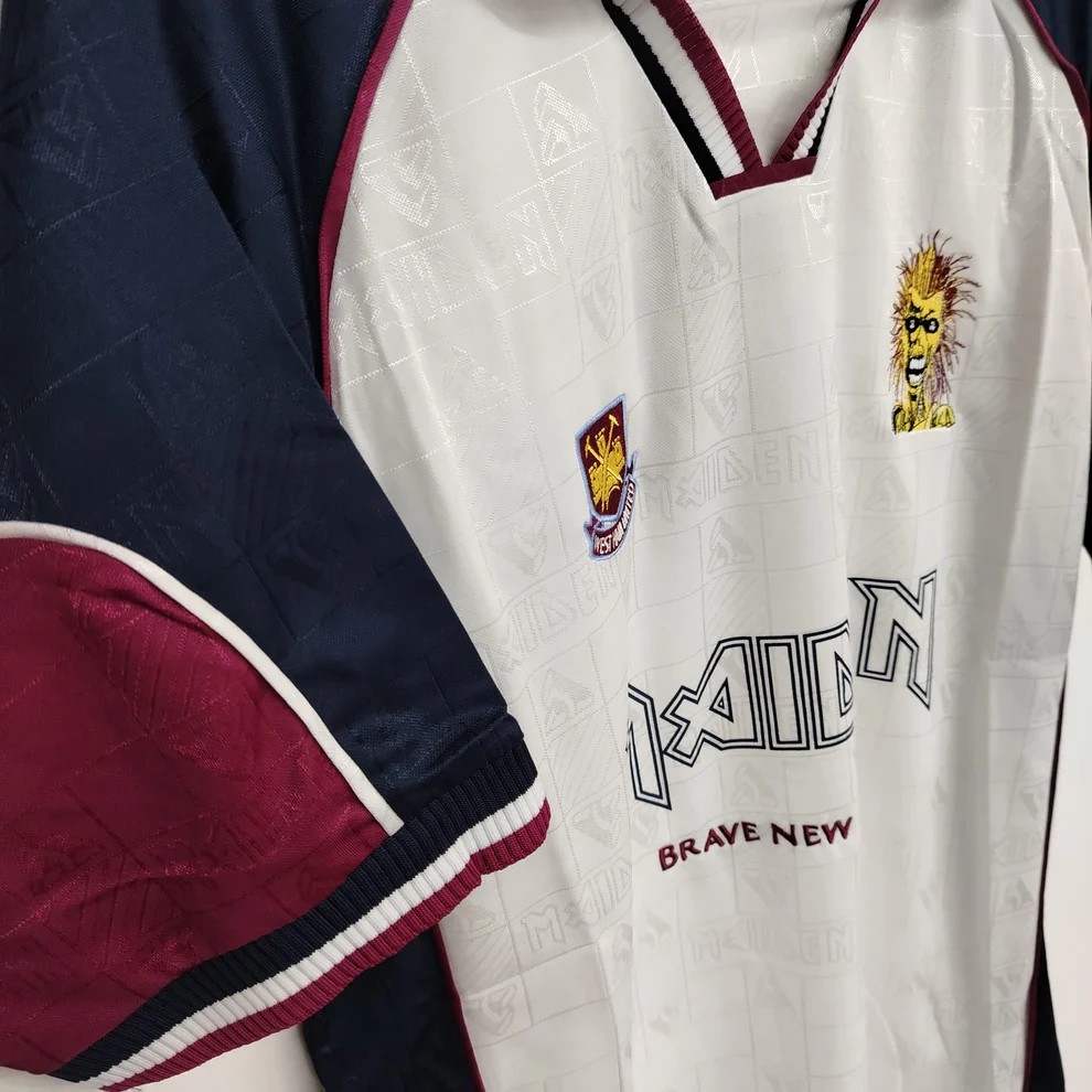 see_eye_roscon's tweet image. Vendo camiseta WEST HAM MAIDEN Talla M, nueva en empaque lista, para entrega inmediata, con su etiqueta.  Su apoyo difundiendo. Gracias y picos!