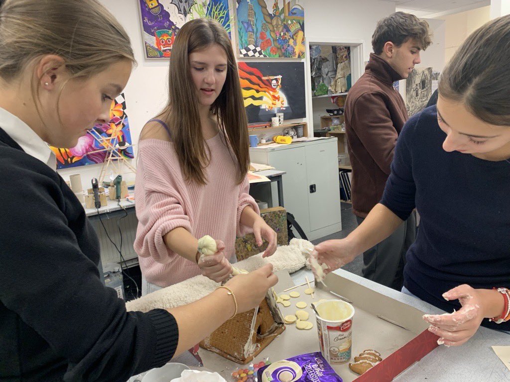 Style House tweet media