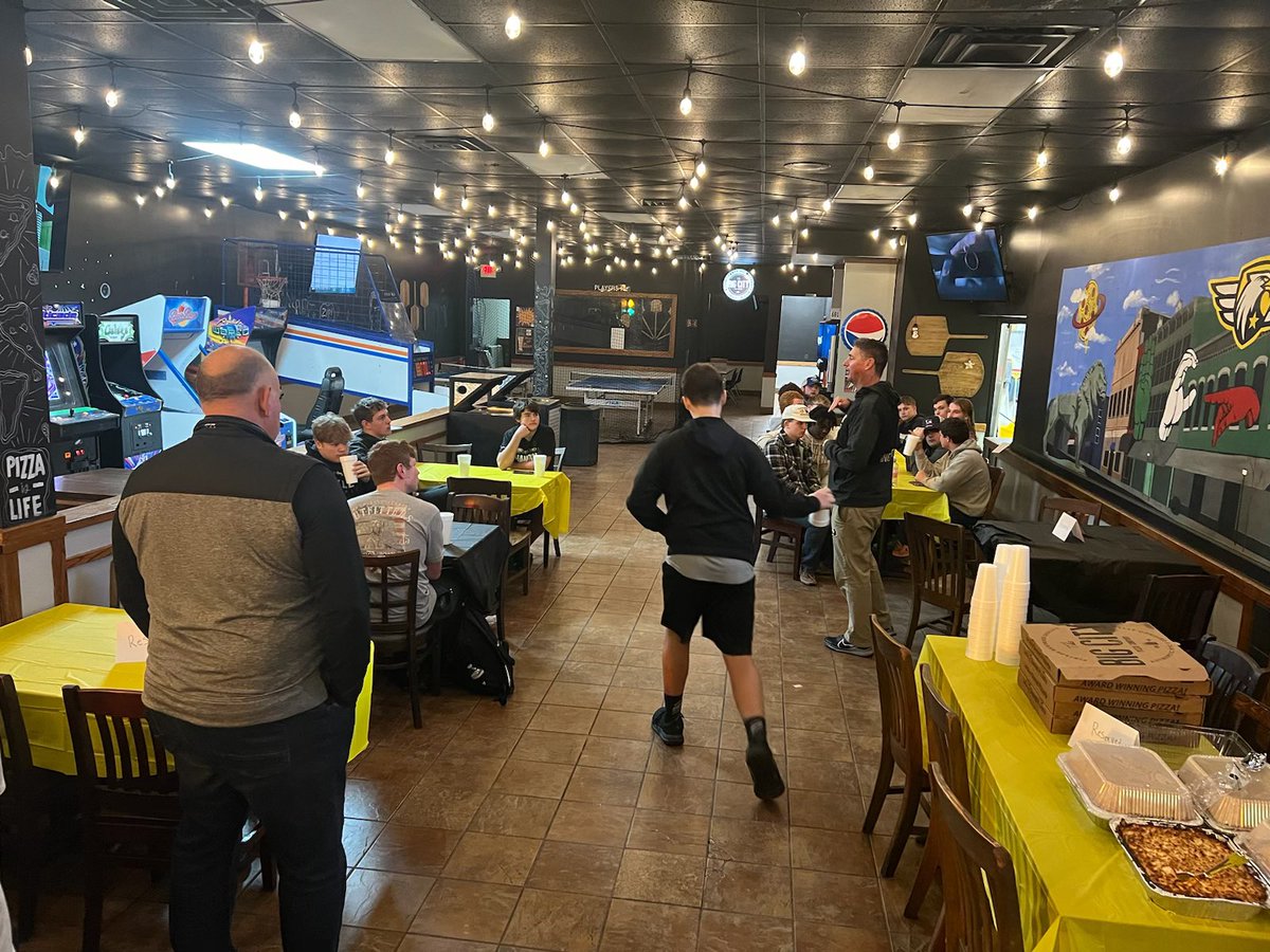 Kyle Singleton (@coach_singleton) on Twitter photo We win, we eat! Love the support this community shows for our players! Thank you Rusty Clark for feeding the <a href="/BCRebelFootball/">Boyle County Rebels Football</a> big skill at Big City Pizza Danville! Thankful to coach this group another week! #GoRebels #5OB #roadtostate We win, we eat! Love the support this community shows for our players! Thank you Rusty Clark for feeding the <a href="/BCRebelFootball/">Boyle County Rebels Football</a> big skill at Big City Pizza Danville! Thankful to coach this group another week! #GoRebels #5OB #roadtostate