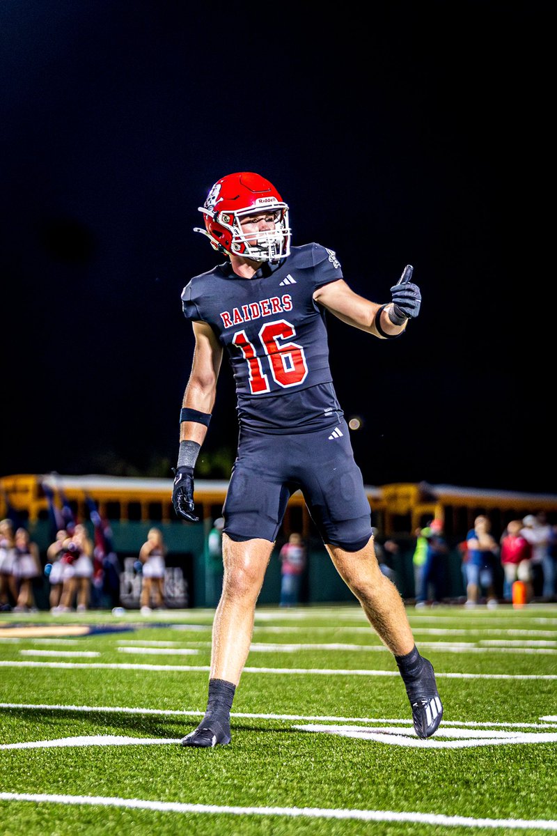 Junior Year Regular Season
🎥: hudl.com/v/2QkcPR