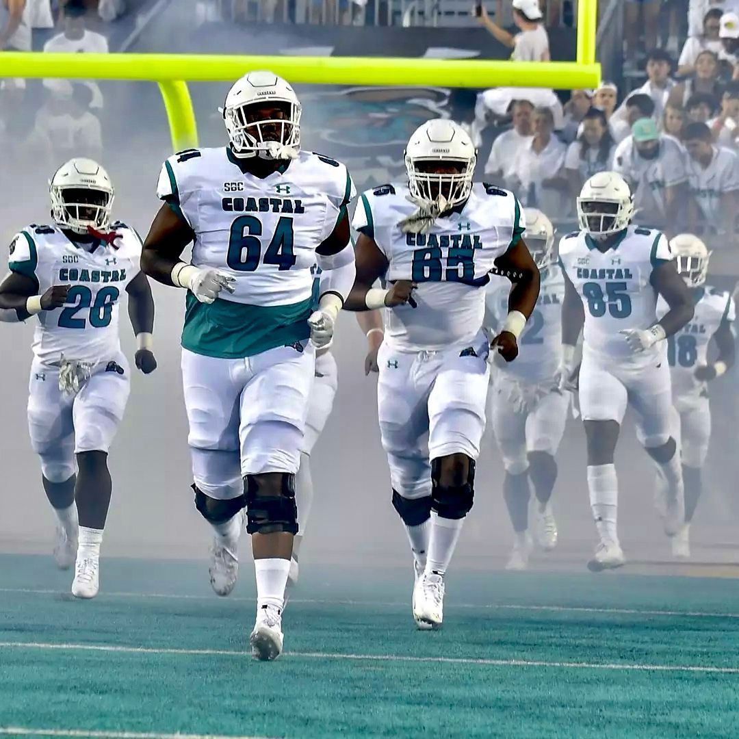 🚨NCAA Division I Football Program Evaluating Season Film! 🏈🔎

✔️ Scholarships available! ⚪️🔵⚪️🔵⚪️

All Unsigned… 

2️⃣0️⃣2️⃣5️⃣s
2️⃣0️⃣2️⃣6️⃣s

Reach 𝗘𝗩𝗘𝗥𝗬 Program 👉  buff.ly/3aGSXL9

⬇️ DROP FILM &amp; RETWEET ⬇️