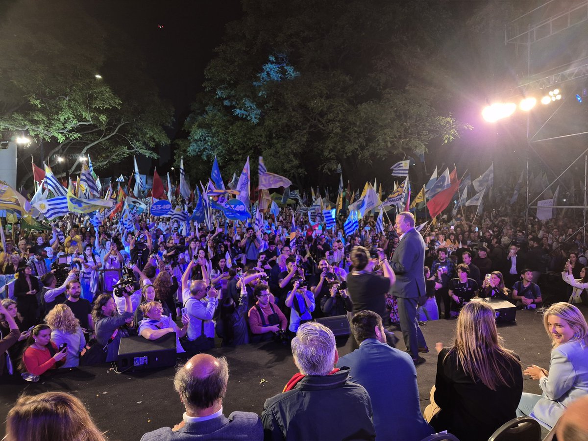 Gran acto de la Coalición en el Obelisco.  

¡Vamos a ganar! ✌️✌️

🔵🔴🟡🟣🟢